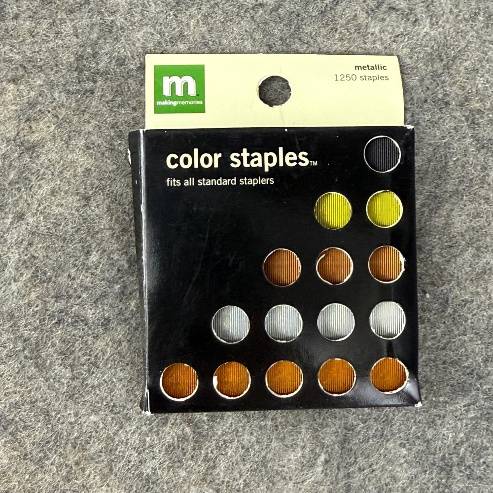 Making Memories METALLIC COLOR STAPLES Standard 1250 pcs‎ Scrapbook Papercraft